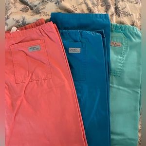 Lot of Urbane scrub pants- size S/XS